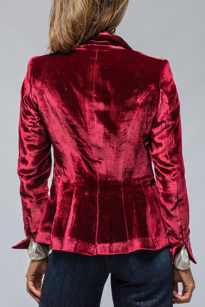 Slim fit blazer dam med enkelknäppning och klassiskt slag