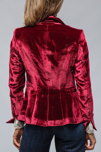 Slim fit blazer dam med enkelknäppning och klassiskt slag