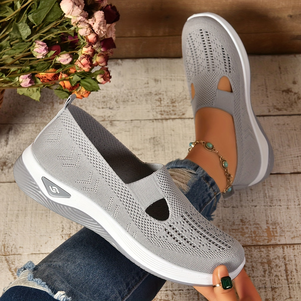 Ortopediska slip-on skor dam i textil – bekväm passform med dämpad innersula