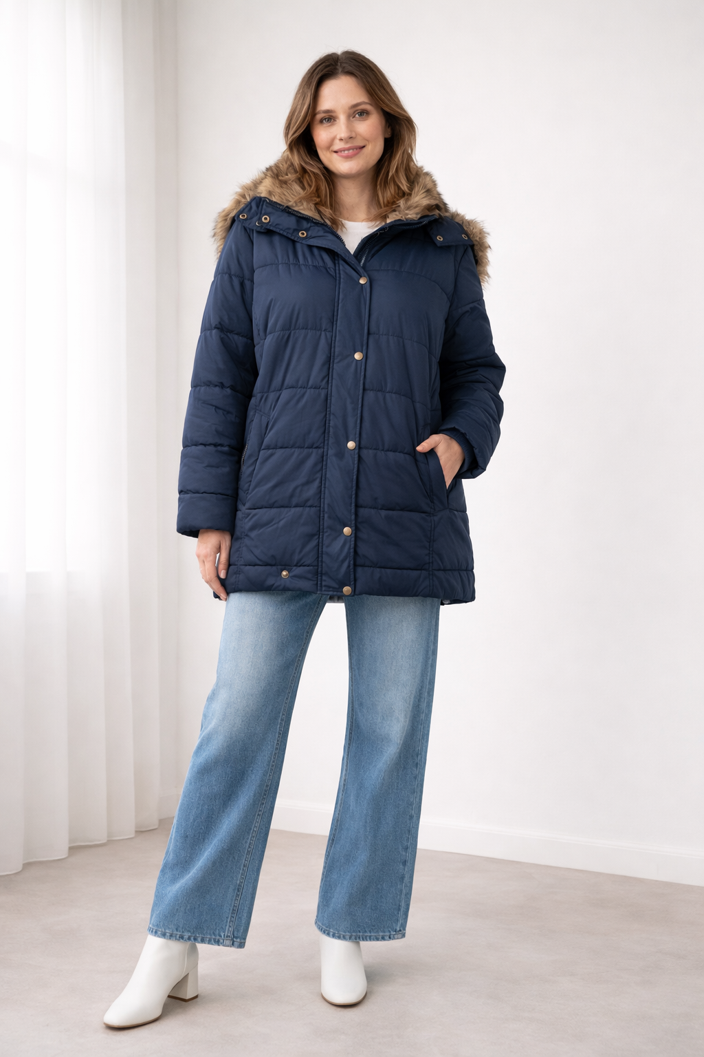 Lyxig oversize-jacka dam med kapuschong