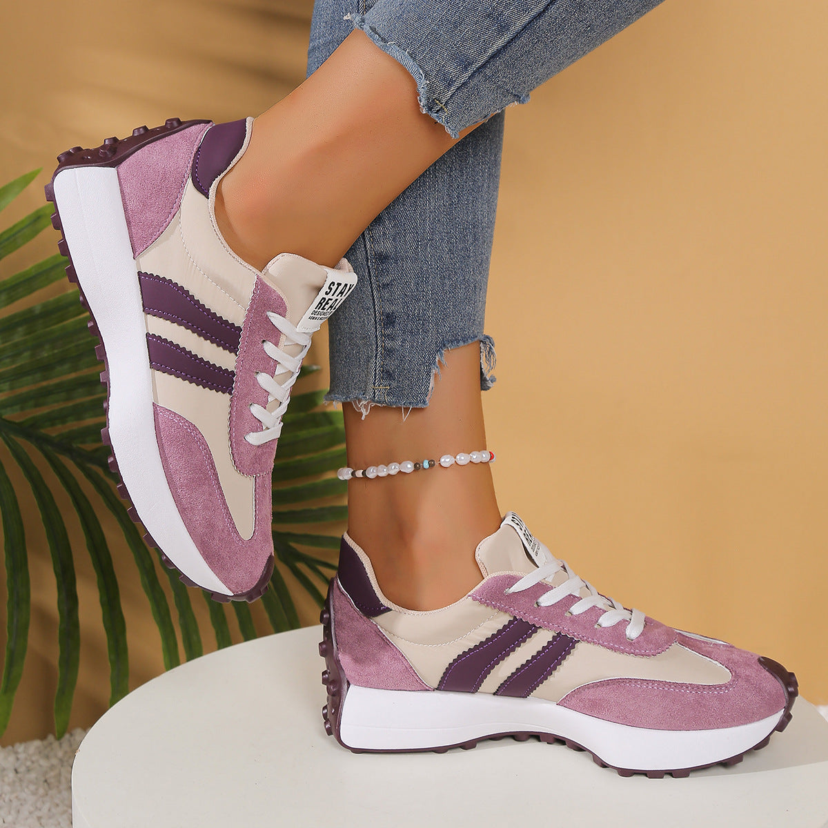 Lätta sneakers dam — bekväma vardagsskor med dämpad sula