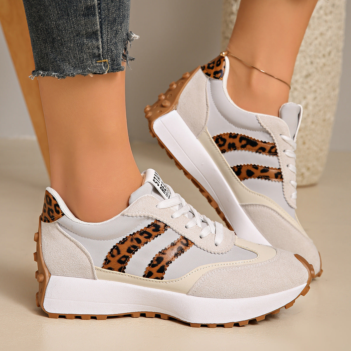 Lätta sneakers dam med dämpad sula