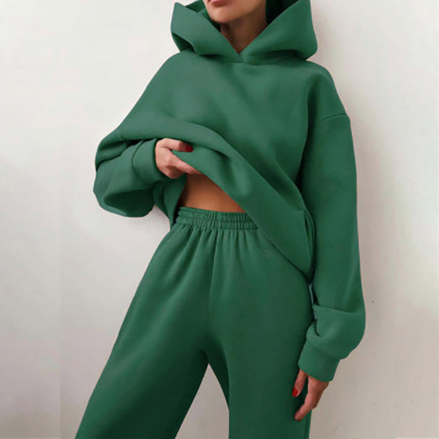 Damset i jogging-stil
