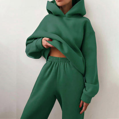 Damset i jogging-stil