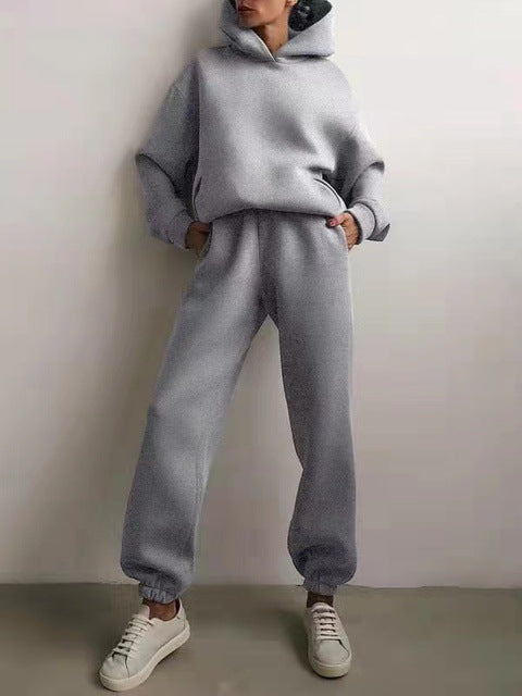 Damset i jogging-stil