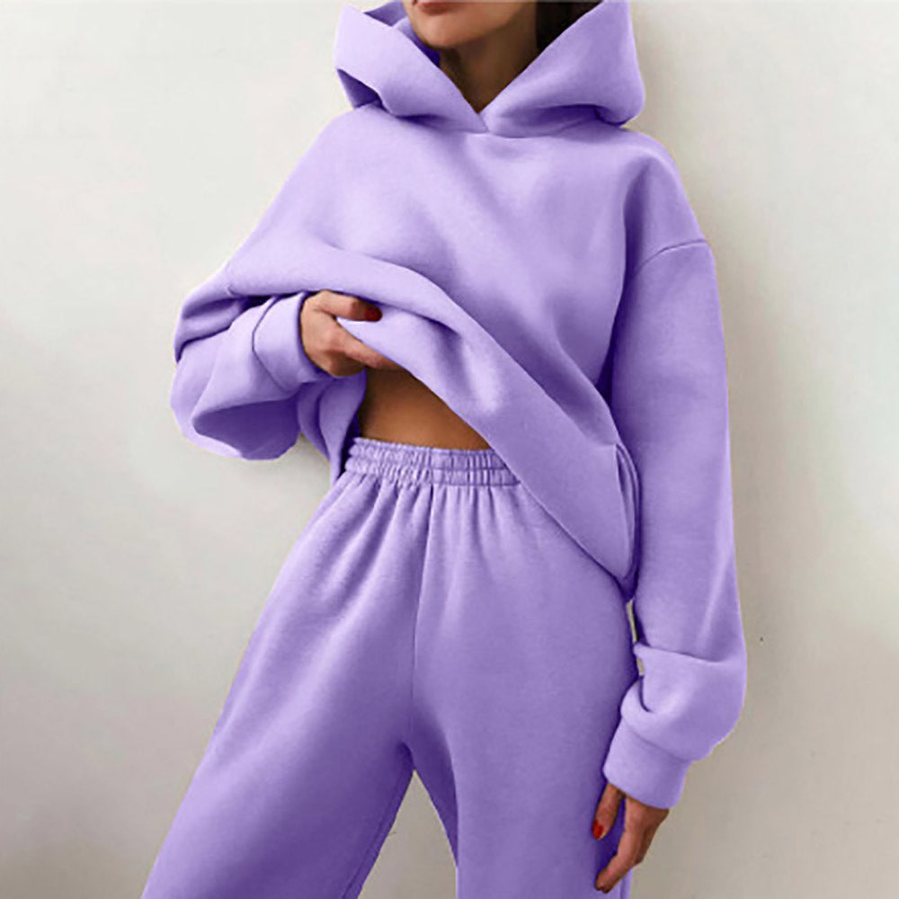 Damset i jogging-stil