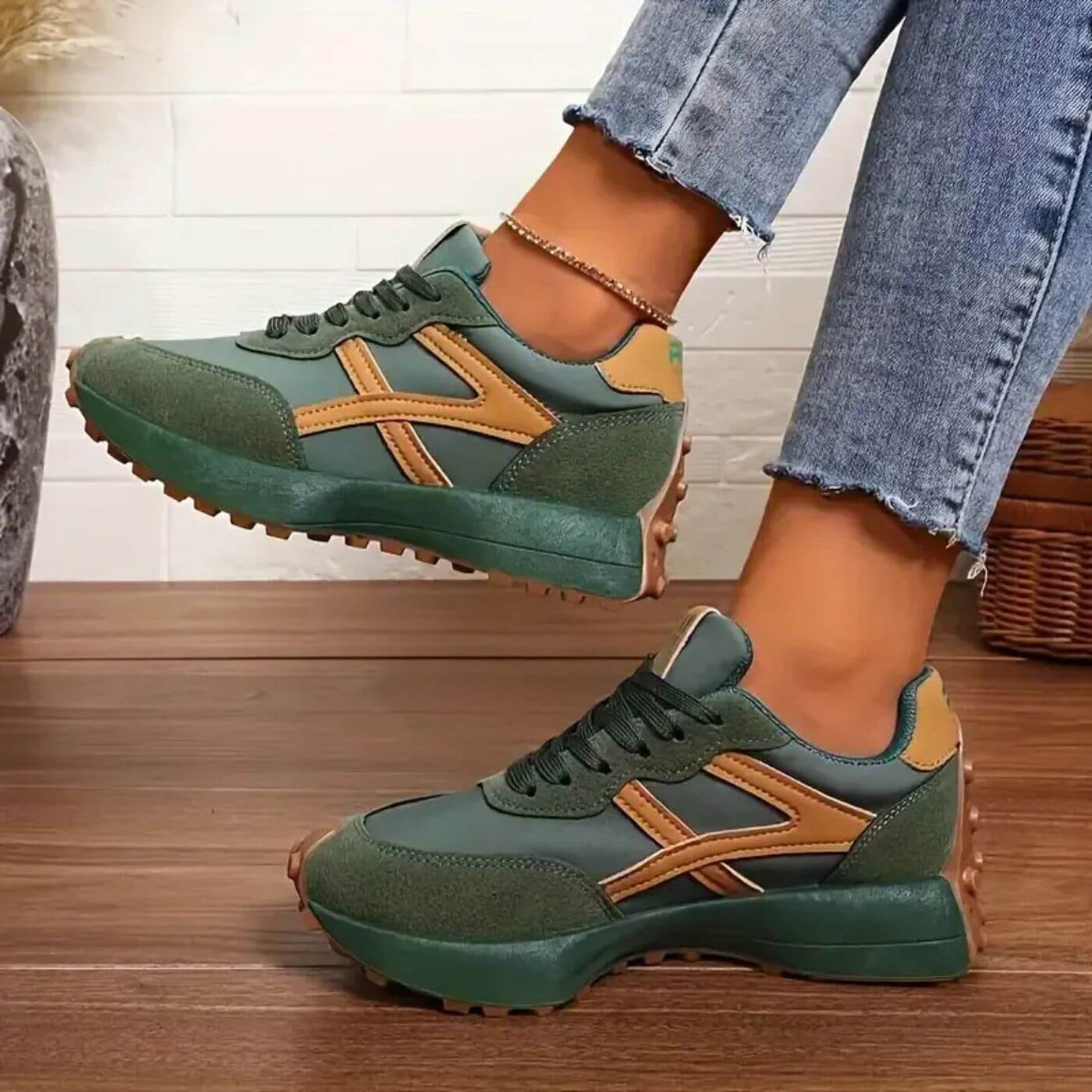 Textilsneakers dam med förhöjd såla