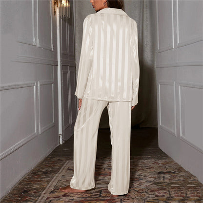 Lyxig satin-pyjama dam