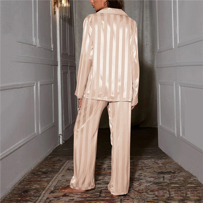Lyxig satin-pyjama dam