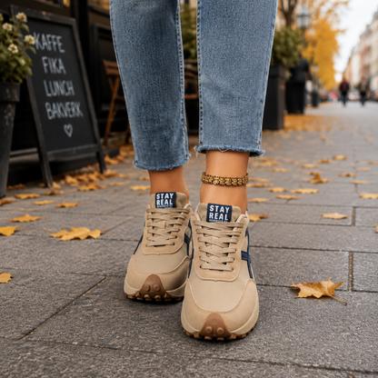 Sneakers dam, lätta — bekväma vardagsskor med dämpad sula