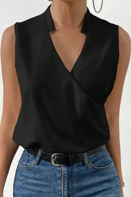 Ärmlös v-ringad blus dam i polyester — blommig sommarblus med omlott