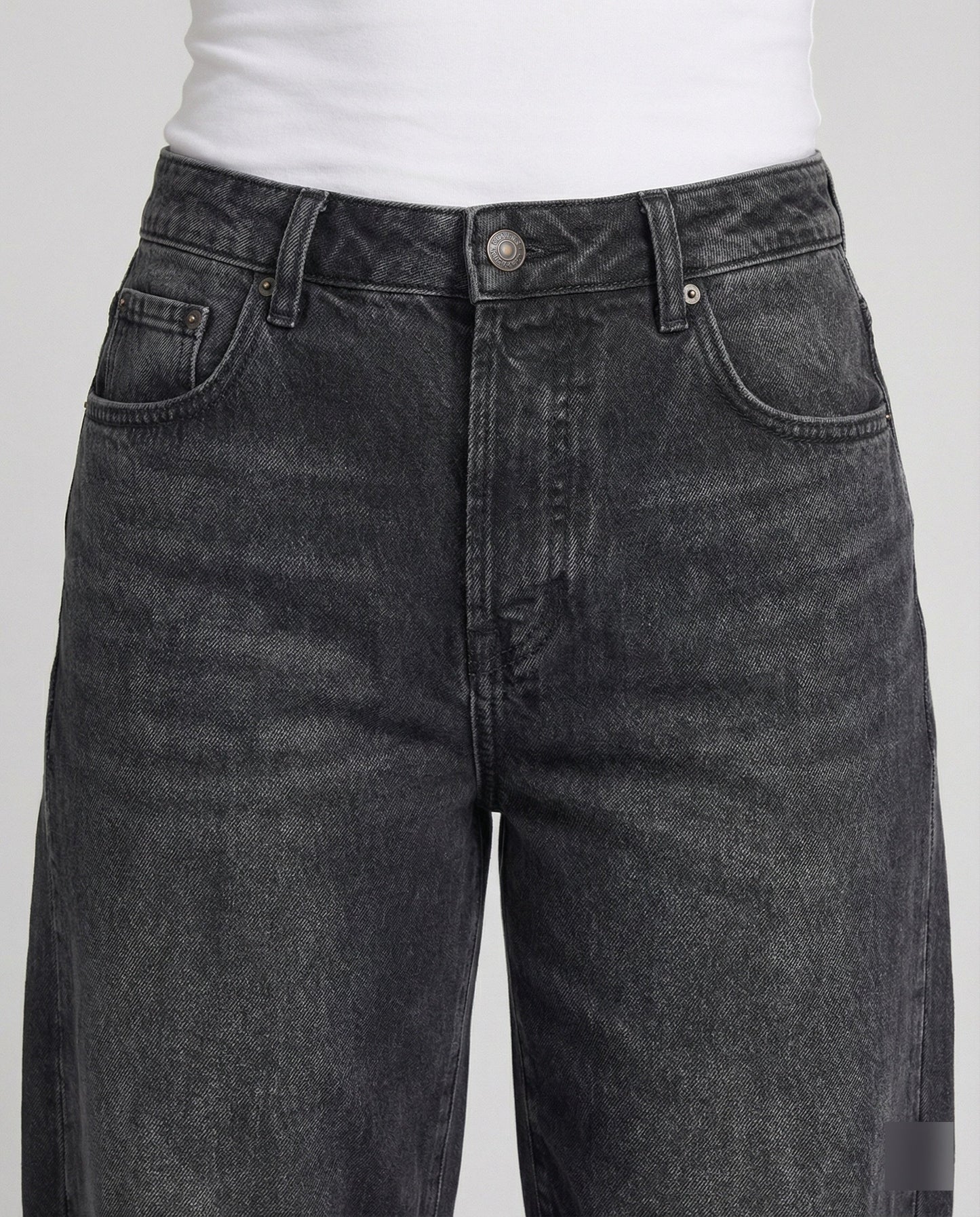 Mid-rise barrel-jeans dam