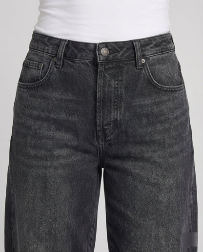 Mid-rise barrel-jeans dam