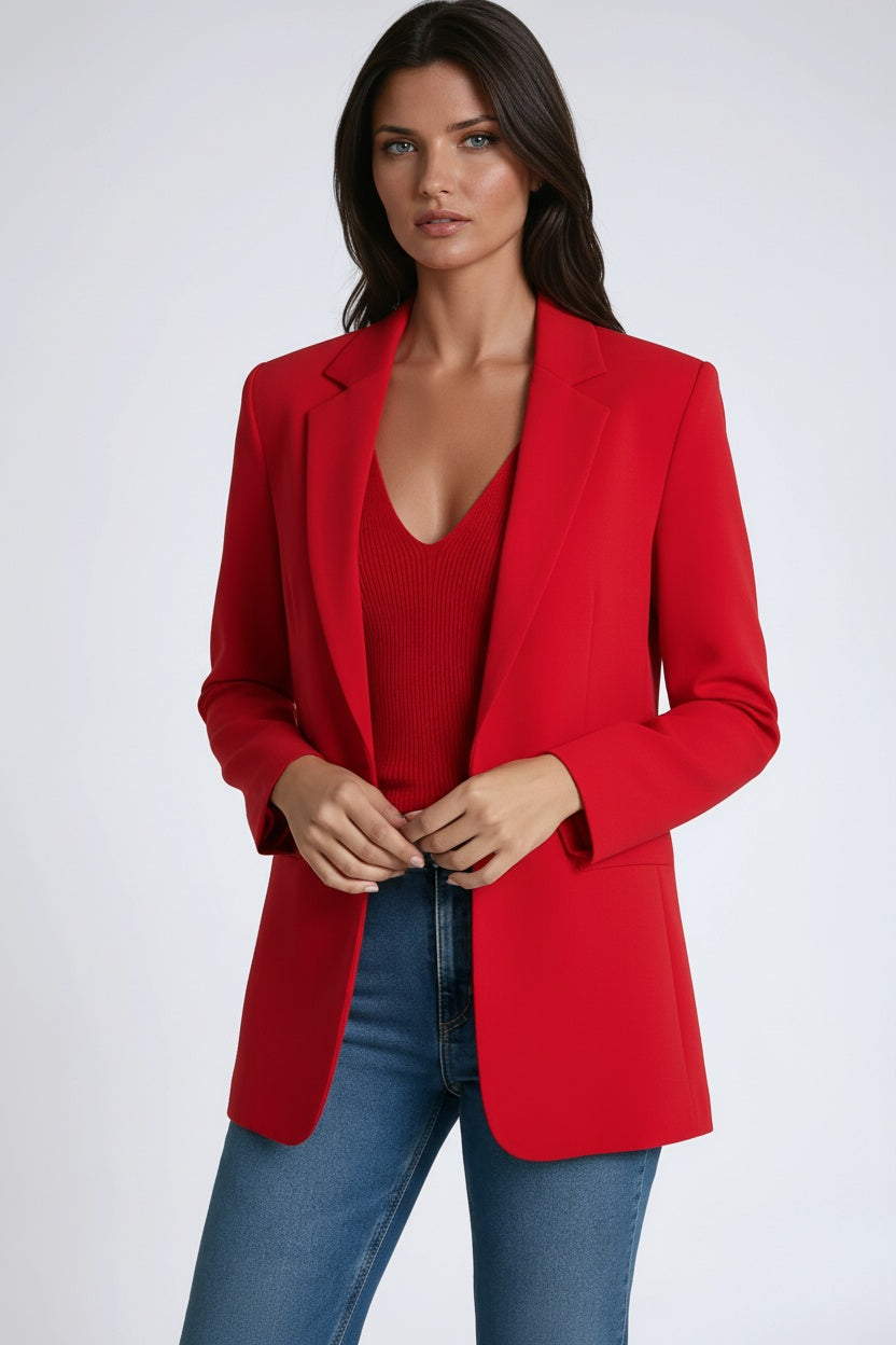 Långlinjad blazer dam i röd – figursydd statementblazer