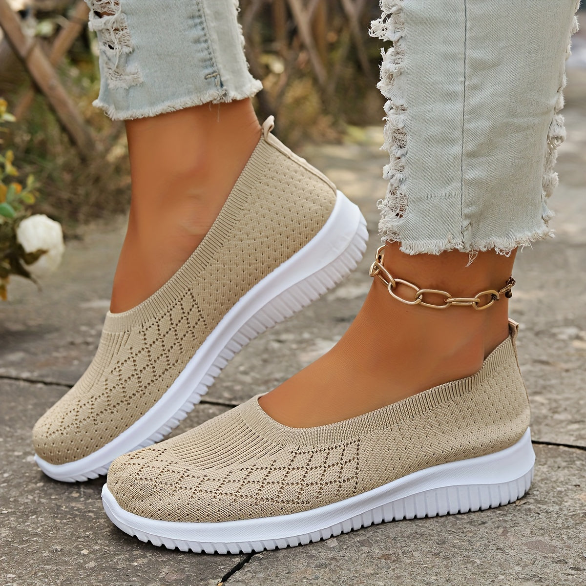 Stickade slip-on skor dam i textil, ledig passform