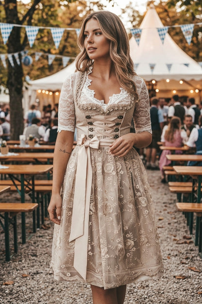 Dirndlklänning dam — traditionell folkdräkt med snörmidja för Oktoberfest