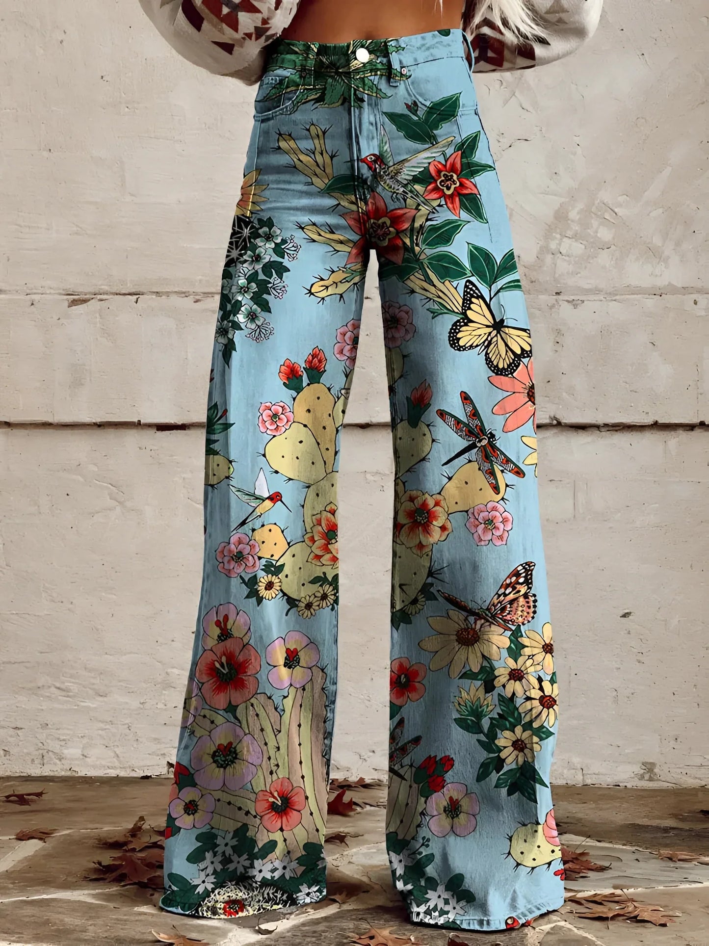 Vida högmidjade damjeans i denim — utsvängda mönstrade jeans